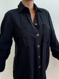 Manera Odevatca black button up top