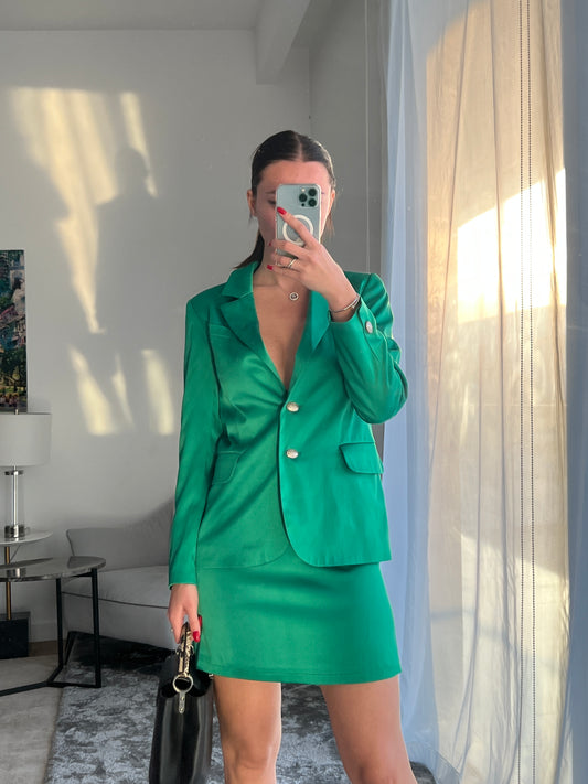 Manera Odevatca Green Skirt Suit